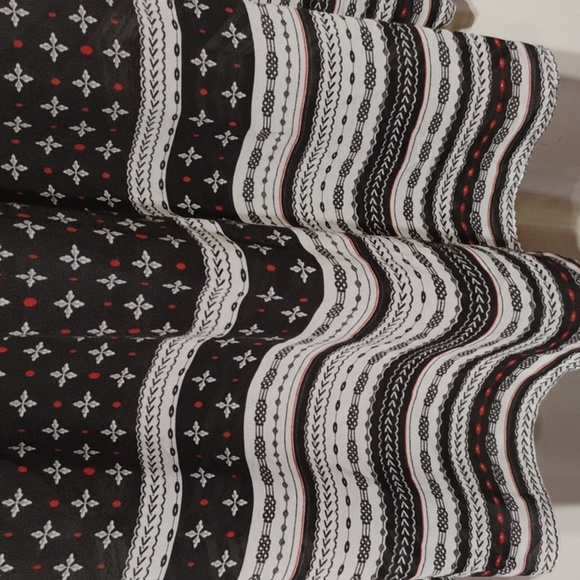 LOFT Skirt - Picture 5 of 16